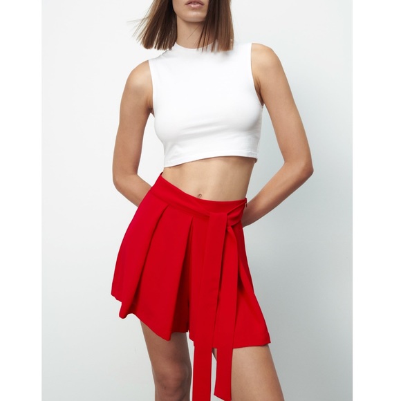 Bow Trim Skort Size S NWT - Picture 3 of 7